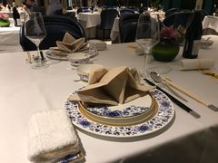 餐具摆设-Yan Ting 宴庭中餐厅(上海静安瑞吉酒店)