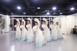 -深舞形体民族舞蹈工作室