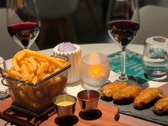 -Oasis Bar & Grill