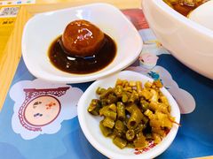 开胃酸豆角-呷佬·长沙手工米粉(金沙江路店)