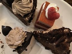 -皇朝万鑫自助餐厅