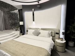 -Yolo私汤温泉设计师酒店(重庆南滨路店)