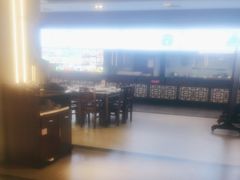 -潇湘华天大酒店-湘·悦美食街(芙蓉中路店)