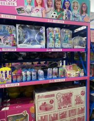 -逝水玩具折扣店