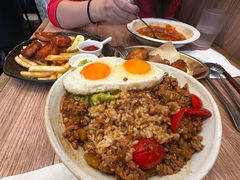 -玛格萝妮比萨屋(四平店)