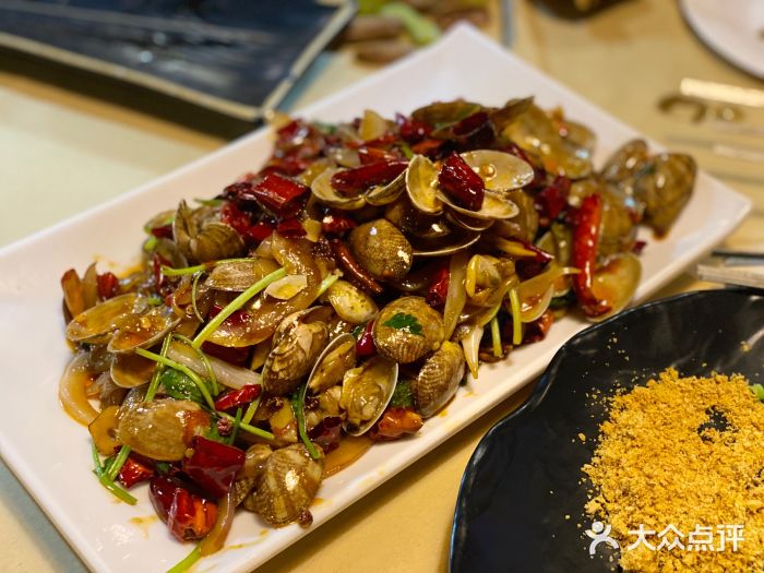 常记蚝味鲜·烧烤海鲜大排档(东风北桥店)辣炒花蛤图片