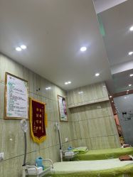 -苗医生专业祛痘·皮肤管理