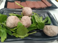 手锤生牛肉丸-就这么牛潮式牛肉火锅(华侨城店)