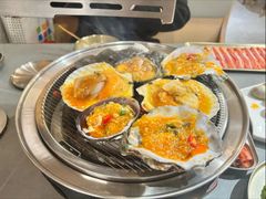 -围炉肉舍•炭烤活鳗•丹东海鲜烤肉(步行街店)