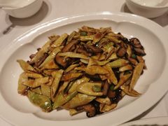 虾籽春笋烧香菇-万荣烤鸭店·北京菜(天坛店)
