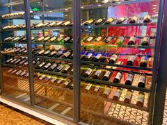 面包甜点陈列柜-SEA西雅图海鲜自助餐厅(正义店)