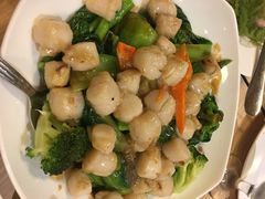 扇贝炒西兰花-Isla Sugbu Seafood City