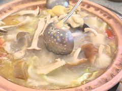 -阿婆情腊排骨火锅(金虹路店)