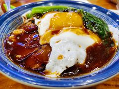 黑椒汁猪扒煎双蛋饭-澳门陈光记烧味饭店(南京德基广场店)