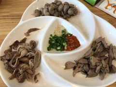 -兔行天下-鸿鹤鲜锅兔(中海国际店)