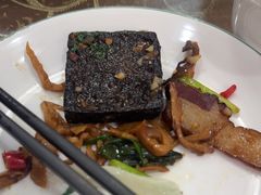 -湖南人家湘菜馆(镇江路店)