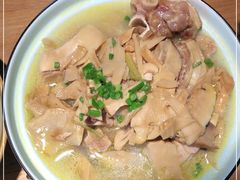 -吴越荣记苏州菜·松鼠桂鱼100%活鱼现做(斜塘老街店)