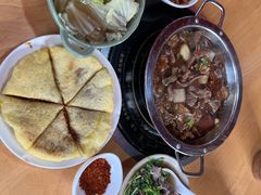 -大众跷脚牛肉馆·非遗传承单位(峨眉山店)