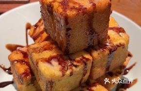 Sweet Crispy Mini Toast Bites