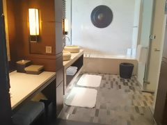 浴缸-海南清水湾莱佛士酒店