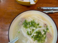 -老何家后安粉·糟粕醋海鲜火锅(三亚湾椰梦长廊店)