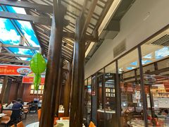 -阿瓦山寨·湘菜现炒·剁椒鱼头王(咸阳总店)