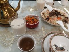 -欧提汗·新疆餐厅·清真(银都路店)