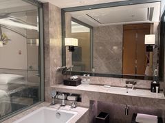 -上海宝华万豪酒店