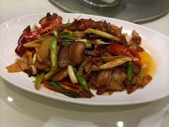 洋芋粑粑炒腊肉-飞鹿餐饮·陕南菜(北关店)