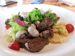 -LENBACH兰巴赫西餐啤酒坊(大连东港店)