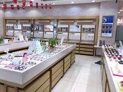-标准眼镜·蔡司官方授权店(塘沽远洋未来汇店)