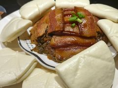 -东口码头·烧鸽子·鱼头泡饼·地方菜(金鹰悦城店)
