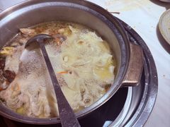 -喃喃椰·糟粕醋·椰子鸡火锅(七堡花园店)
