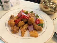 菠萝咕咾肉-岭南汇海鲜酒家·粤菜·手工茶点(蛇口店)