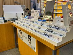 -优医视平价眼镜蔡司依视路折扣工厂店(十里堡店)