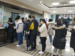 -上海大学附属上海和平眼科医院