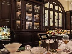 -LONG BAR 廊吧(外滩华尔道夫酒店)