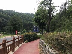 -梅岭月亮湾山体公园