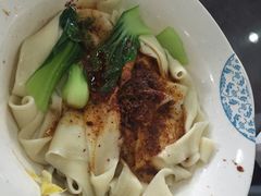 老陕油泼面-东关吉祥西安腊汁肉夹馍(健德门店)