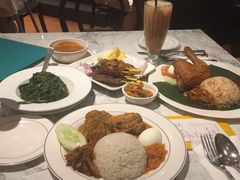 -关夫人餐厅(阳光广场店)