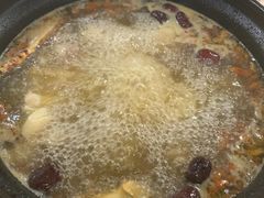 -濠轩阁特色生蚝火锅(水湾路店)