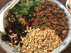 -小小面 Noodle Queen