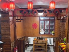 -果松木炭酸菜铜火锅·外婆参鸡汤