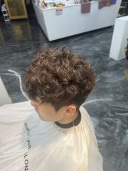 点击看大图 -发源地HAIR SALON
