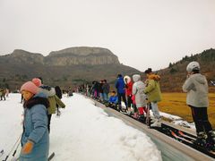 -济南卧虎山滑雪场