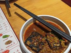 -霸蛮湖南菜·牛肉粉(荣京西街店)