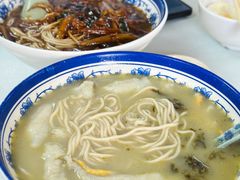 -明呈黄鱼面馆(斜土路店)
