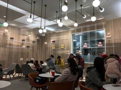 大堂-奈雪的茶(市百一店)