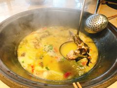 -陈大锅·岳阳鱼馆·地道岳阳菜(美食街店)