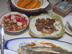 -丁里羊肉小镇(天鹅湖总店)